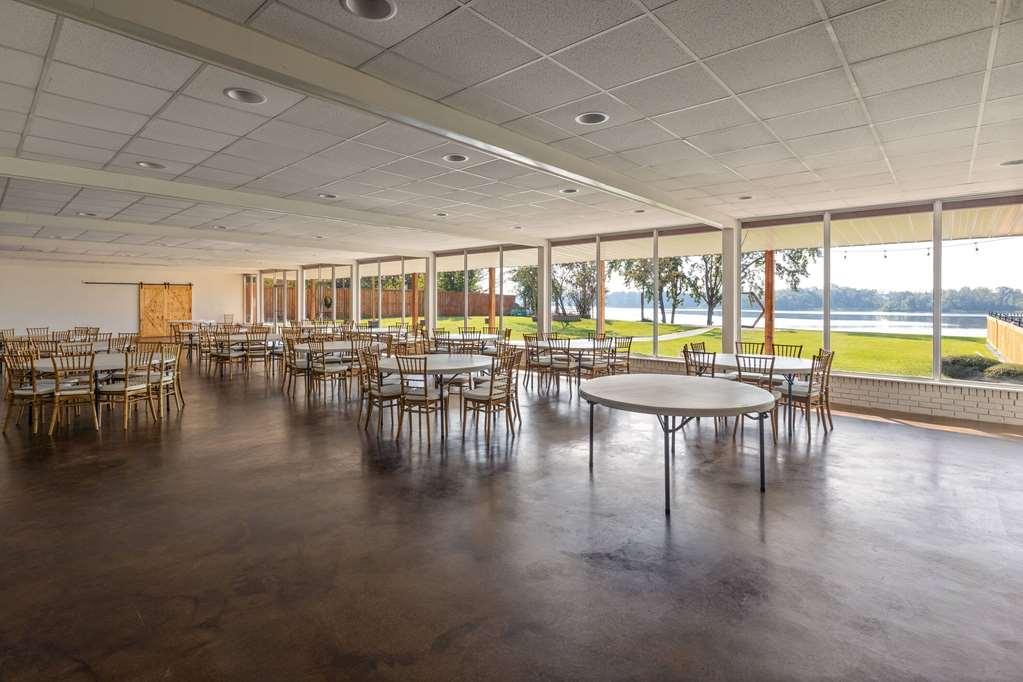 Super 8 By Wyndham Riverside Al Facilities photo